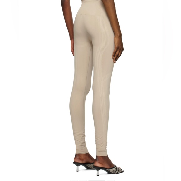 MISBHV - Picture 3 of 4